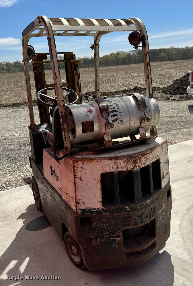 image for item DR5185 Yale GLC030UAD071  forklift