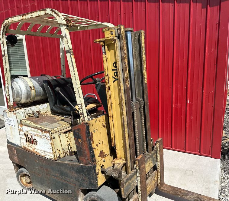 image for item DR5185 Yale GLC030UAD071  forklift