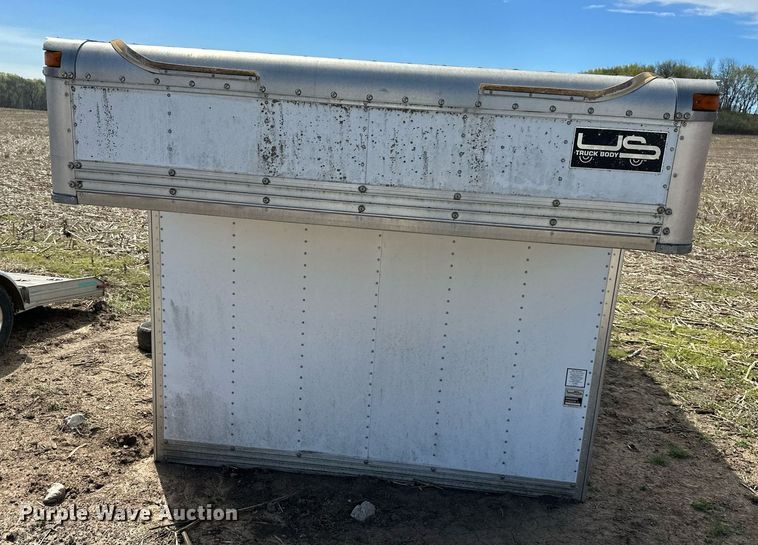 image for item DR5186 US Truck Bodies  box bed