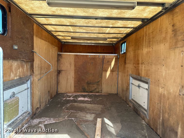 image for item DR5186 US Truck Bodies  box bed