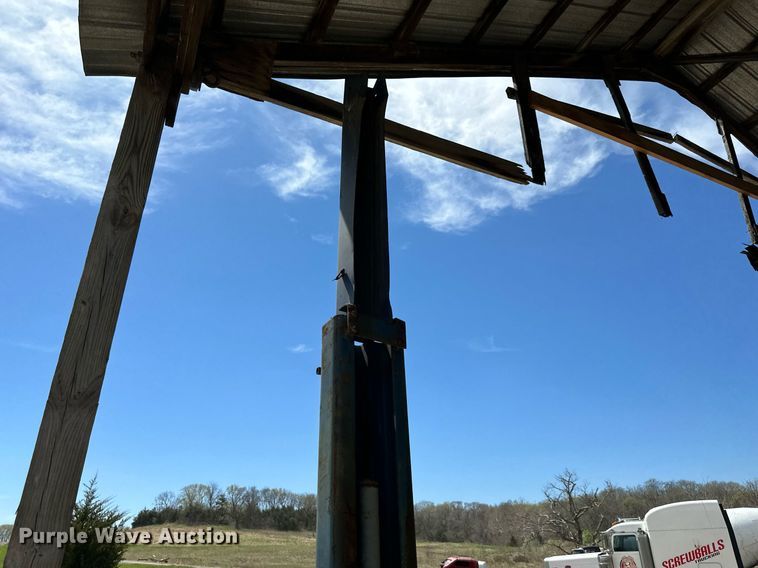 image for item DR5188 Rotary  two post automotive lift