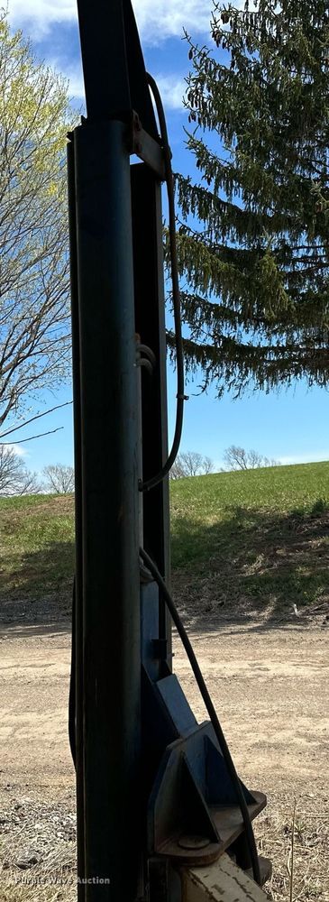 image for item DR5188 Rotary  two post automotive lift