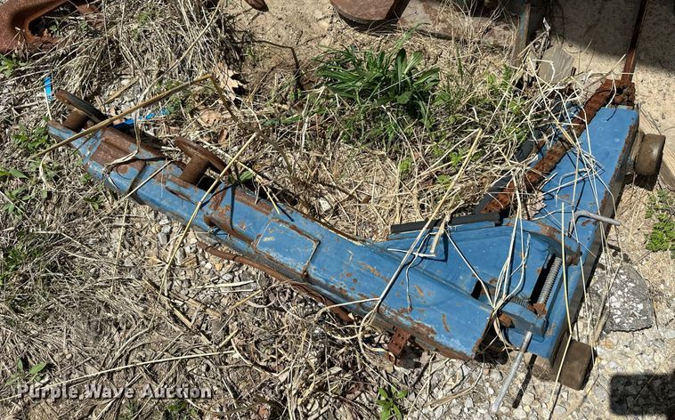 image for item DR5188 Rotary  two post automotive lift