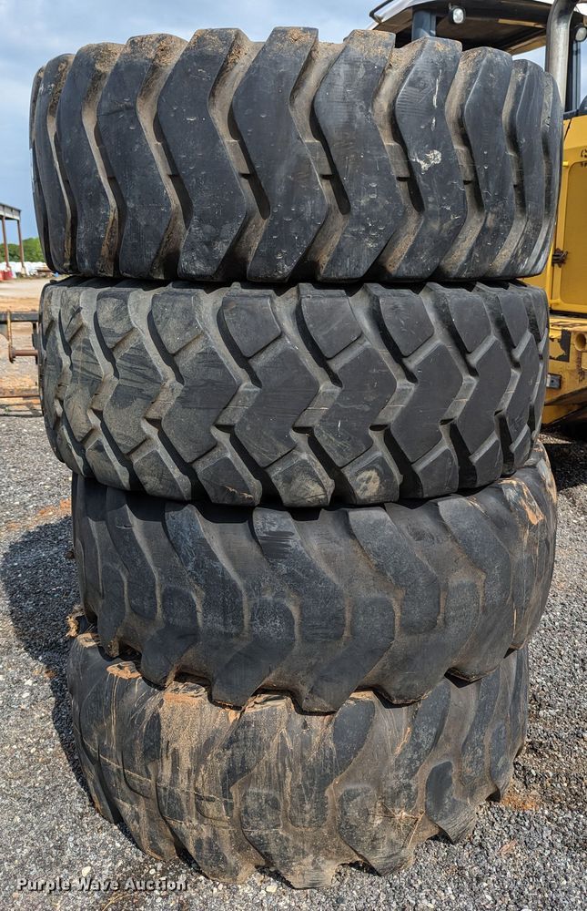 image for item DR6967 (4) 20.5-25 tires