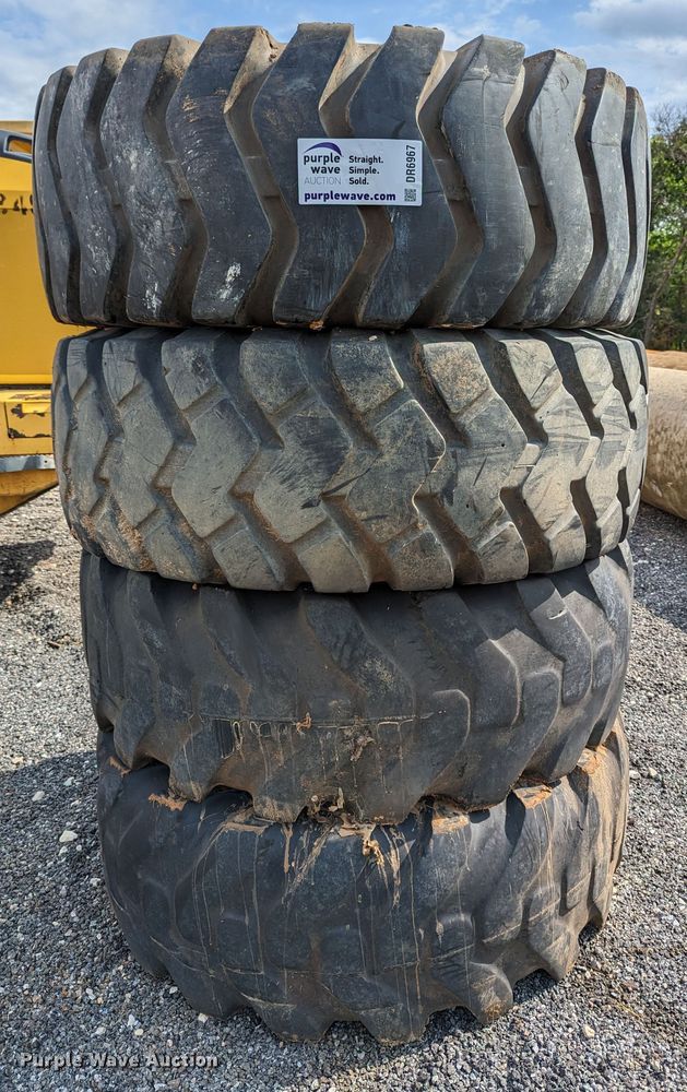 image for item DR6967 (4) 20.5-25 tires