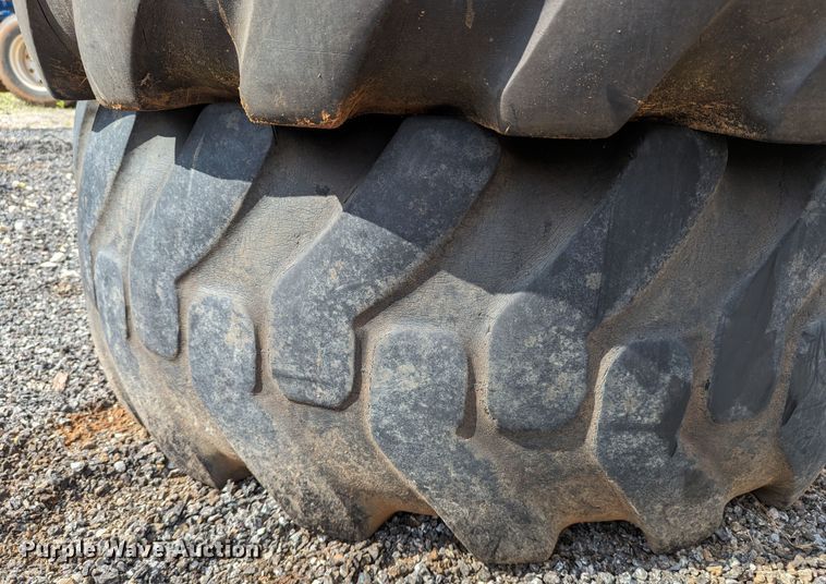 image for item DR6967 (4) 20.5-25 tires