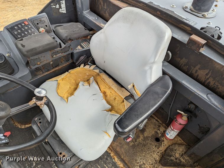 image for item DR6969 2006 John Deere 544J  wheel loader