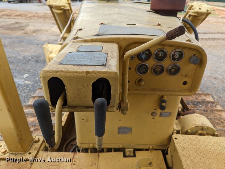 image for item DR6970 1971 Caterpillar D9G  dozer