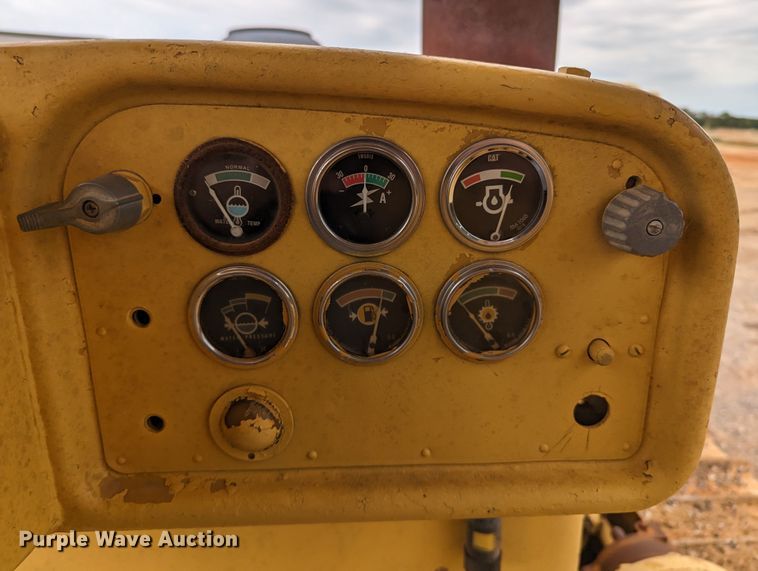 image for item DR6970 1971 Caterpillar D9G  dozer