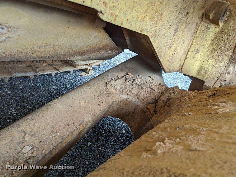 image for item DR6970 1971 Caterpillar D9G  dozer