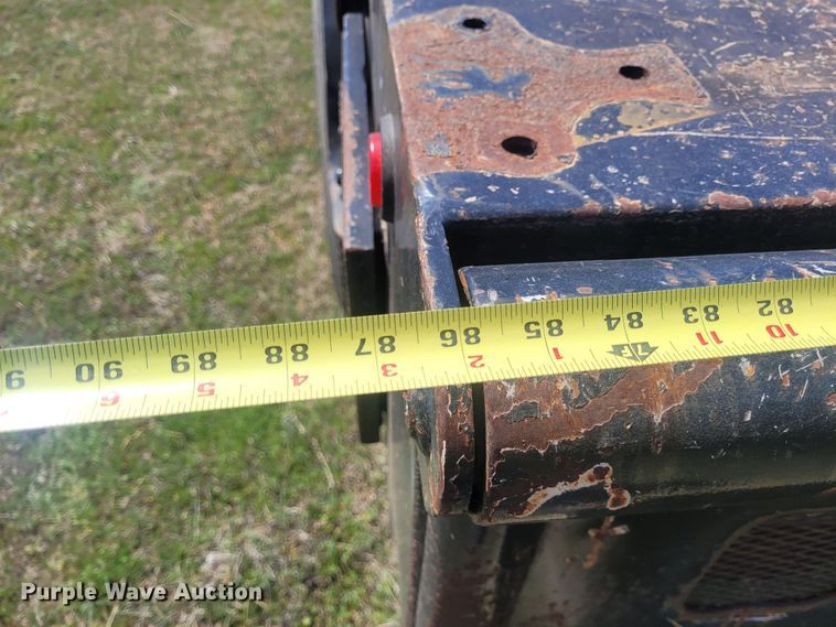 image for item EB9765 1992 Ford L8000  winch truck