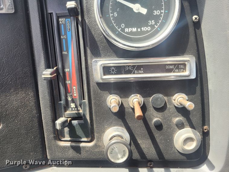 image for item EB9765 1992 Ford L8000  winch truck