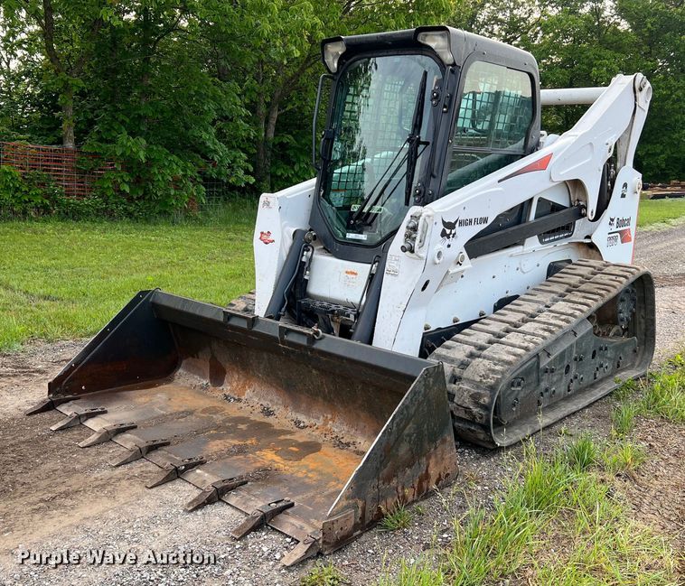 image for item II9033 2015 Bobcat T870  tracked skid steer loader