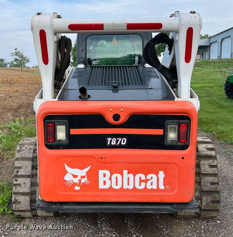 image for item II9033 2015 Bobcat T870  tracked skid steer loader