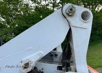 image for item II9033 2015 Bobcat T870  tracked skid steer loader
