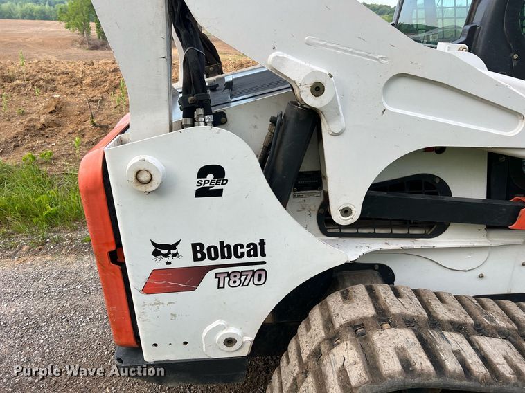 image for item II9033 2015 Bobcat T870  tracked skid steer loader