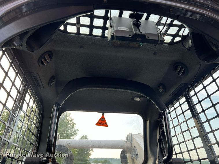 image for item II9033 2015 Bobcat T870  tracked skid steer loader