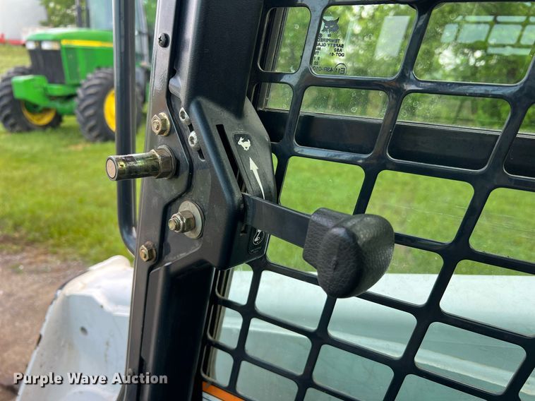 image for item II9033 2015 Bobcat T870  tracked skid steer loader