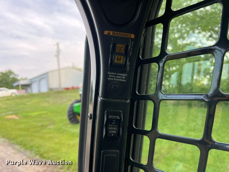 image for item II9033 2015 Bobcat T870  tracked skid steer loader