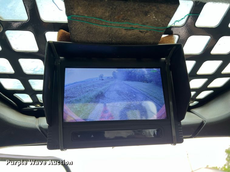 image for item II9033 2015 Bobcat T870  tracked skid steer loader