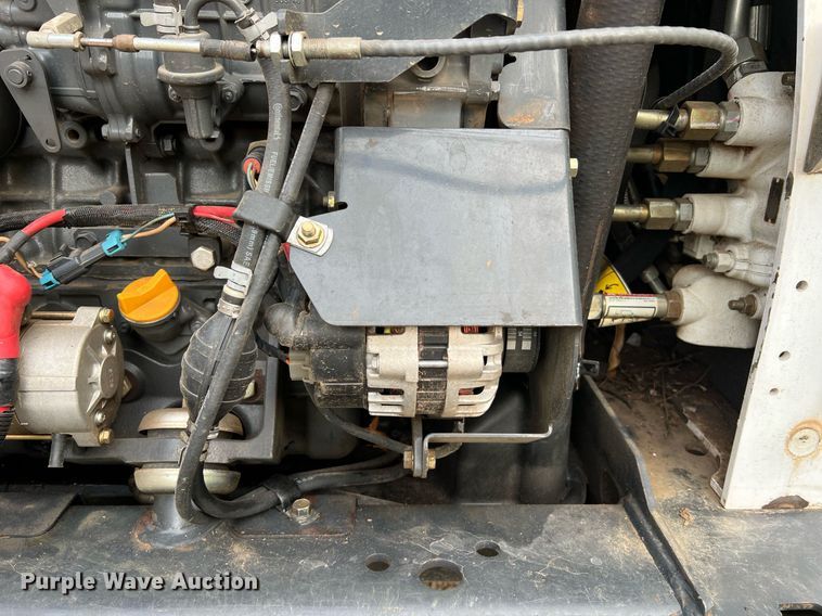 image for item II9033 2015 Bobcat T870  tracked skid steer loader