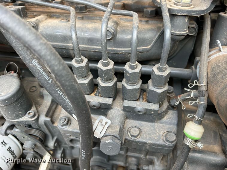 image for item II9033 2015 Bobcat T870  tracked skid steer loader