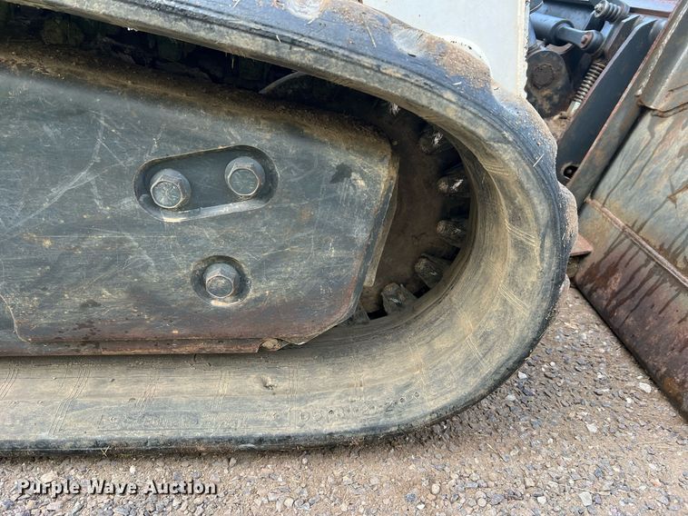 image for item II9033 2015 Bobcat T870  tracked skid steer loader