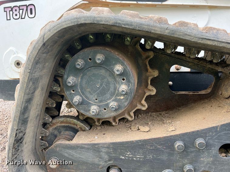 image for item II9033 2015 Bobcat T870  tracked skid steer loader