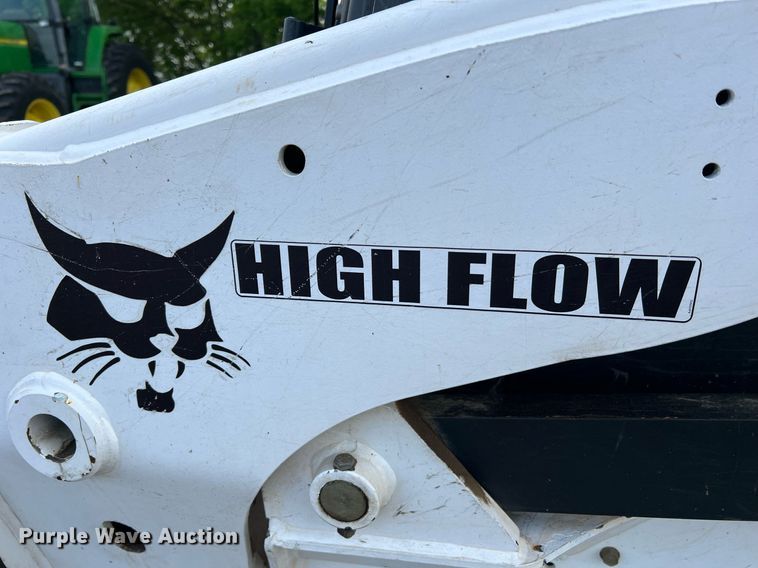 image for item II9033 2015 Bobcat T870  tracked skid steer loader