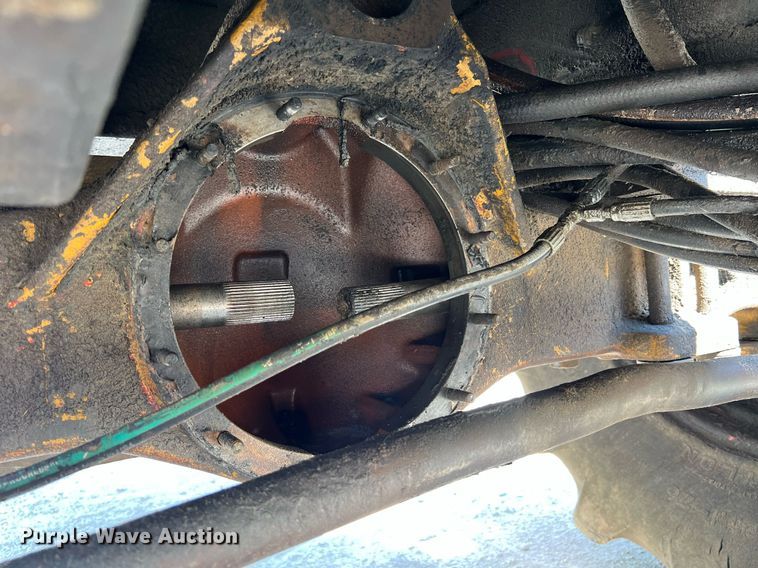 image for item II9059 Brown Bear 9116B  skidder