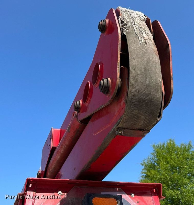 image for item II9059 Brown Bear 9116B  skidder