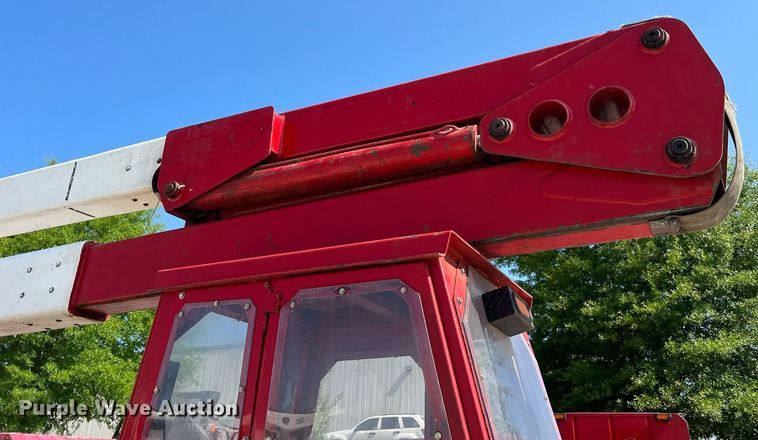 image for item II9059 Brown Bear 9116B  skidder