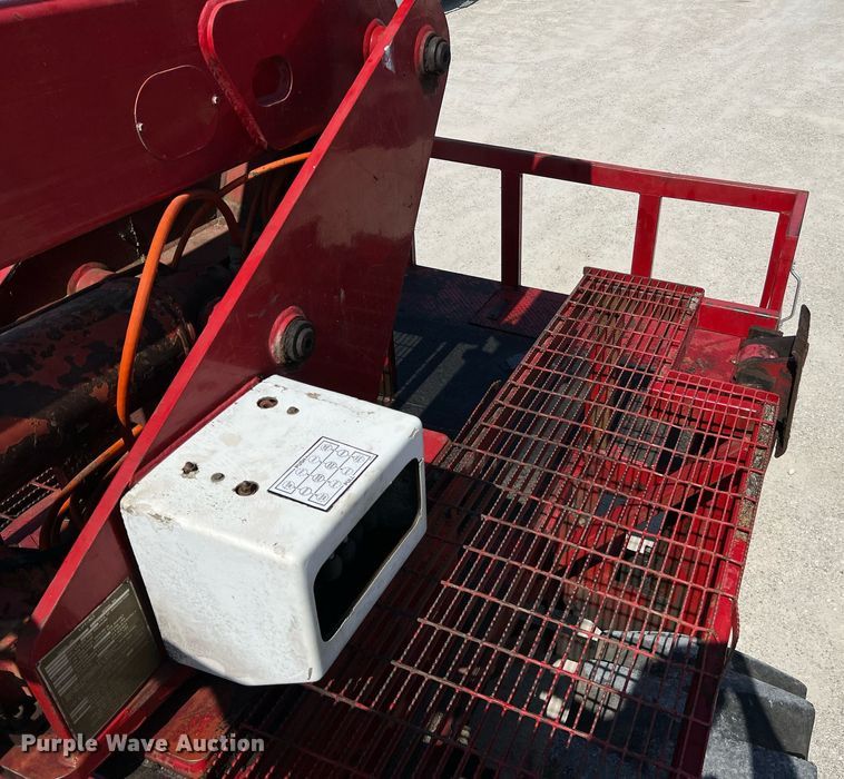 image for item II9059 Brown Bear 9116B  skidder