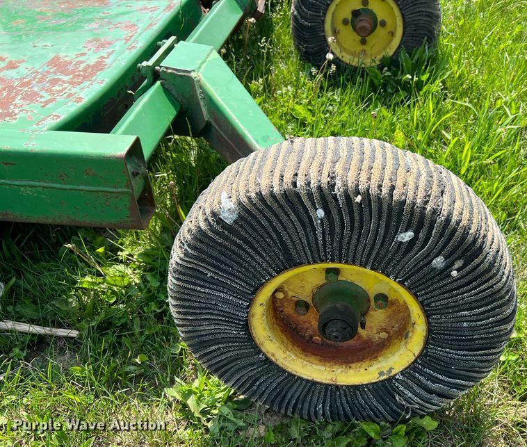 image for item II9061 John Deere 1508  batwing rotary mower