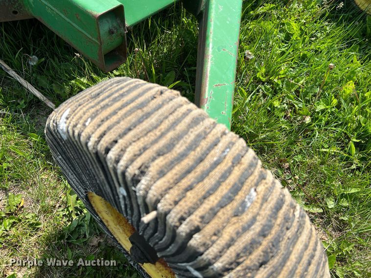 image for item II9061 John Deere 1508  batwing rotary mower