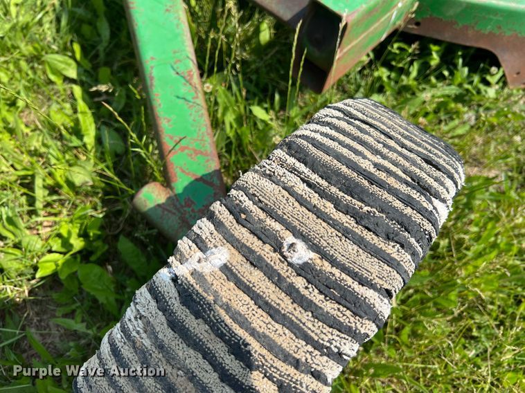 image for item II9061 John Deere 1508  batwing rotary mower