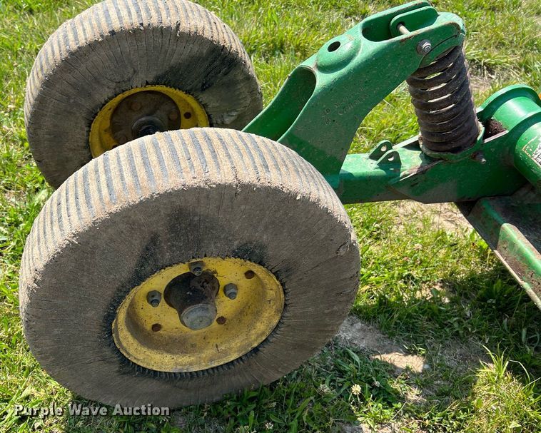 image for item II9062 (2) John Deere HX15 batwing rotary mower
