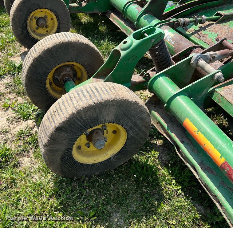 image for item II9062 (2) John Deere HX15 batwing rotary mower