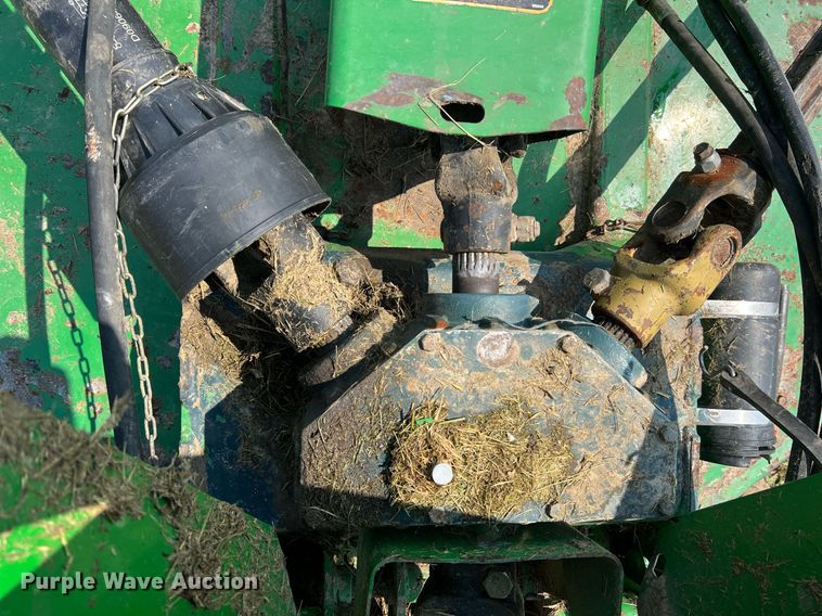 image for item II9062 (2) John Deere HX15 batwing rotary mower