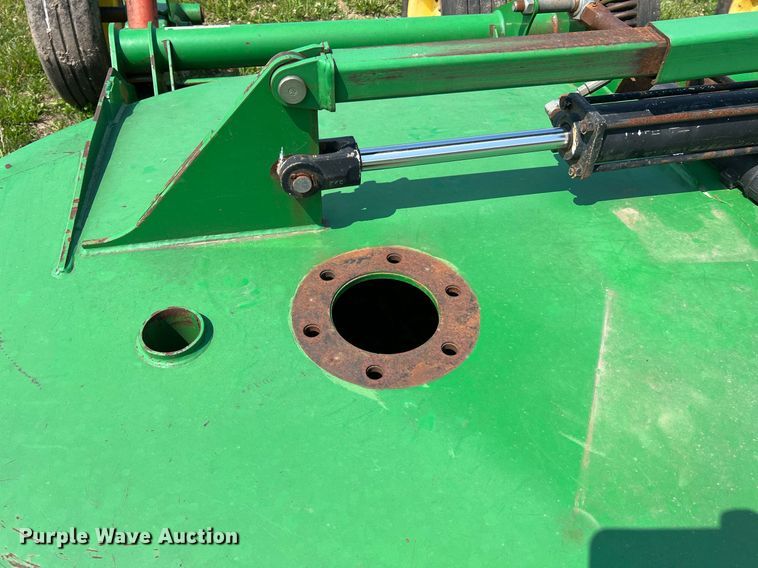 image for item II9062 (2) John Deere HX15 batwing rotary mower