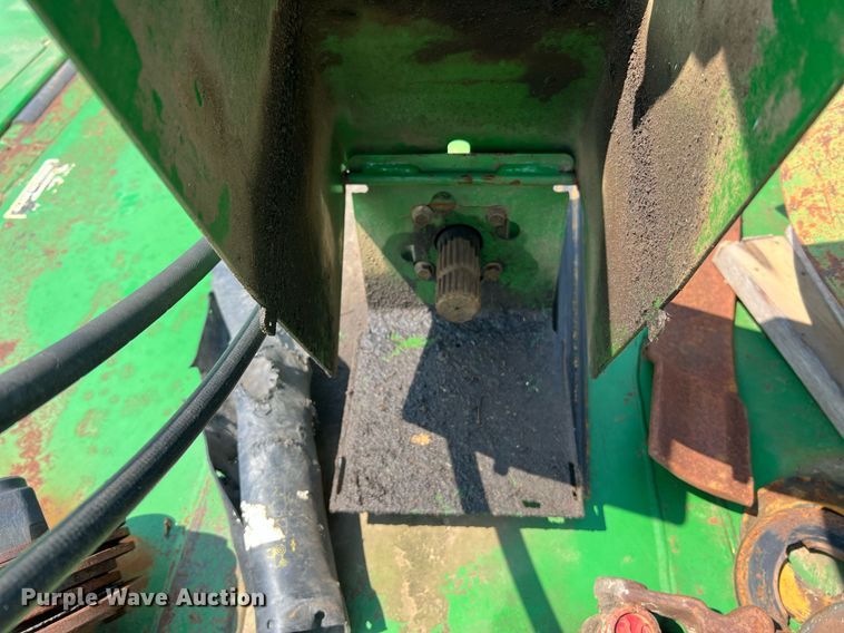 image for item II9062 (2) John Deere HX15 batwing rotary mower