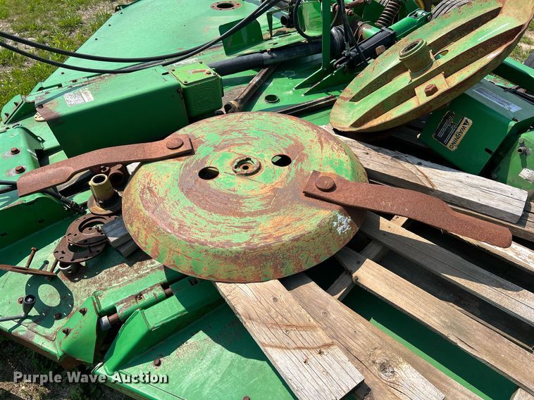image for item II9062 (2) John Deere HX15 batwing rotary mower