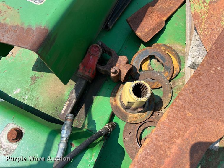 image for item II9062 (2) John Deere HX15 batwing rotary mower