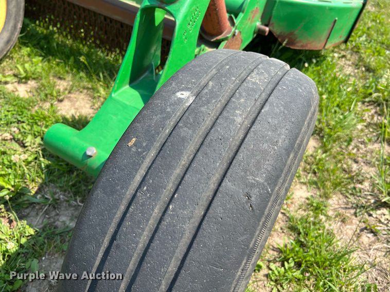 image for item II9062 (2) John Deere HX15 batwing rotary mower