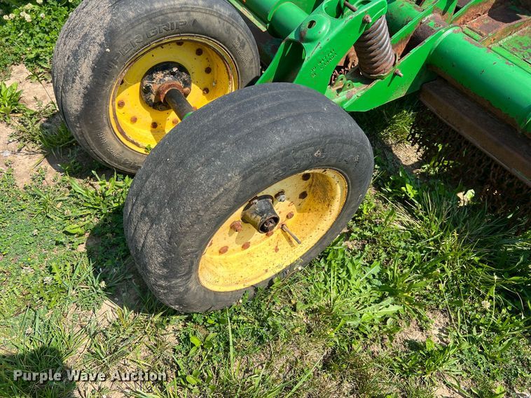 image for item II9062 (2) John Deere HX15 batwing rotary mower