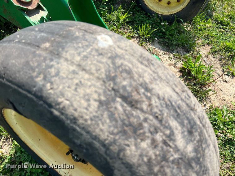 image for item II9062 (2) John Deere HX15 batwing rotary mower