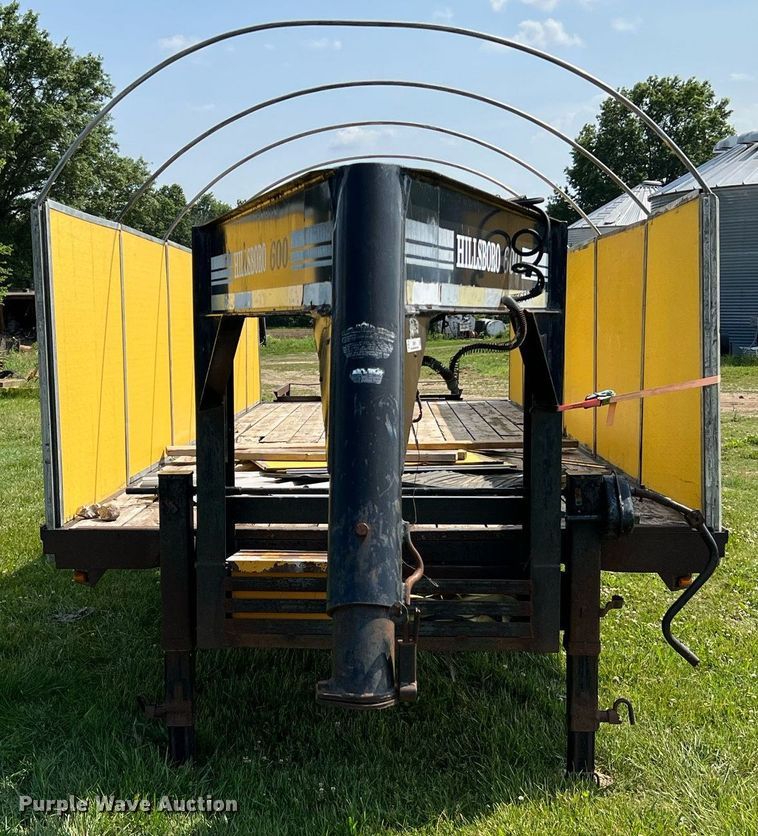 image for item II9064 2001 Hillsboro 629-TD-BT  equipment trailer