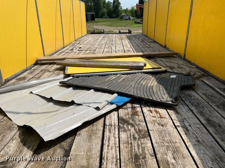 image for item II9064 2001 Hillsboro 629-TD-BT  equipment trailer