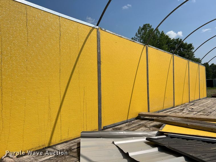 image for item II9064 2001 Hillsboro 629-TD-BT  equipment trailer