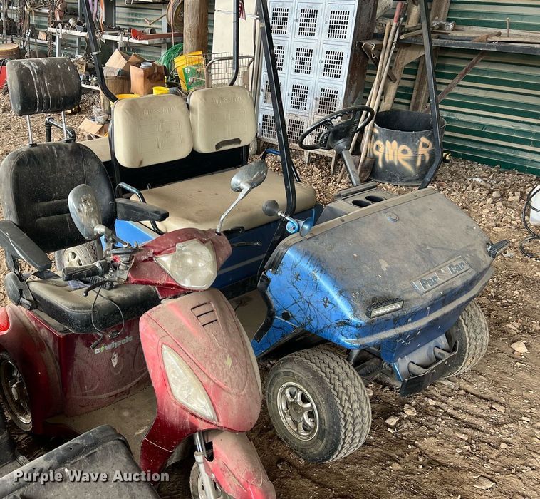 image for item II9068 (2) golf carts